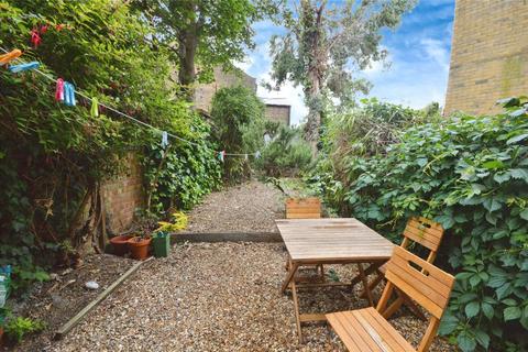 73 Whitton Road, Hounslow, TW3 2DG