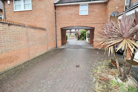 10 Carters Close, Solihull, B37 7AX