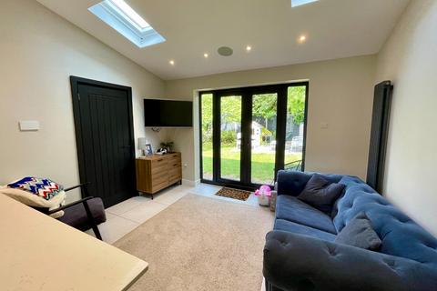 11 Troon Gardens, Luton, LU2 7GB