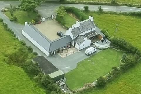 undefined, Carmel, Llannerch-Y-Medd, Anglesey, LL71