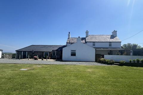 4 bedroom detached house for sale, Carmel, Llannerch-Y-Medd, Anglesey, LL71