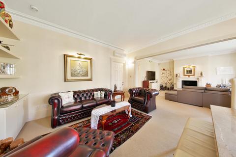 undefined, Abingdon Villas, London
