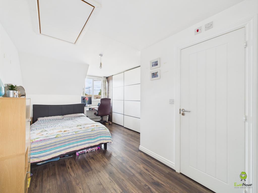 Nicoleta Ewemove Bexleyheath Darwin Avenue The Bri