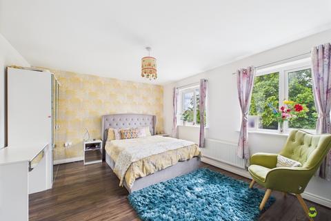 2 Darwin Avenue, Dartford, DA1 5RR
