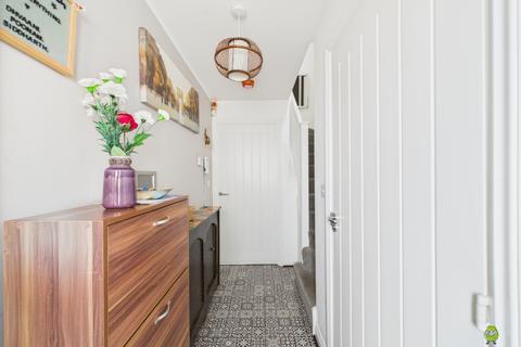 2 Darwin Avenue, Dartford, DA1 5RR