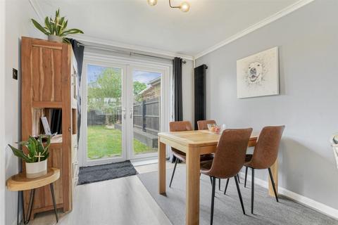 107 Hunter Drive, Bletchley, Milton Keynes, MK2 3LY