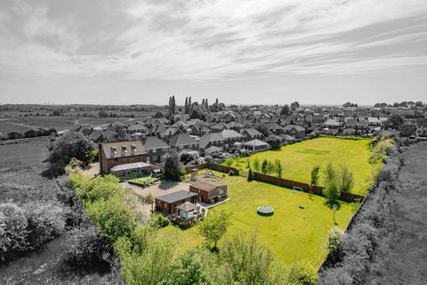 12 Highcrest Grove, Tyldesley, Manchester, M29 8GH