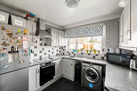 43 Firs Close, Folkestone, CT19 4HZ