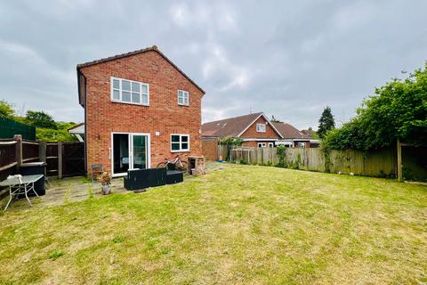 3 bedroom detached house for sale, Warden Hill Road, Luton, Bedfordshire