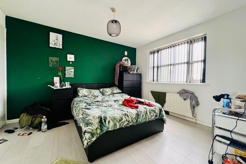 3 bedroom detached house for sale, Warden Hill Road, Luton, Bedfordshire