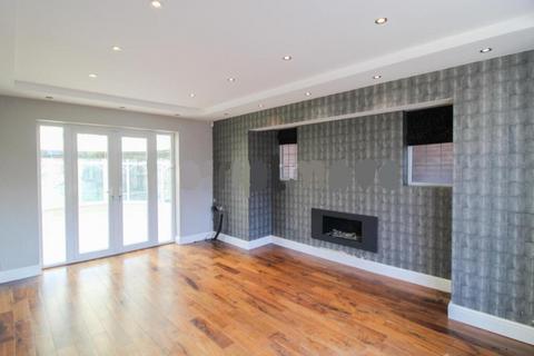 undefined, Old Bedford Road, Luton, Bedfordshire