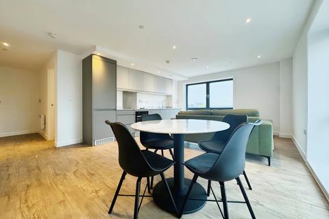 2 bedroom apartment to rent, Phoenix, Saxton Lane, Leeds, LS9