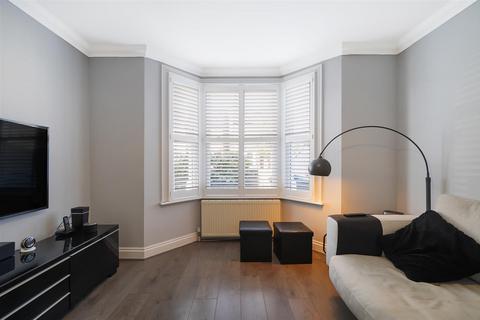 76 Clifton Road, Kingston Upon Thames, KT2 6PJ