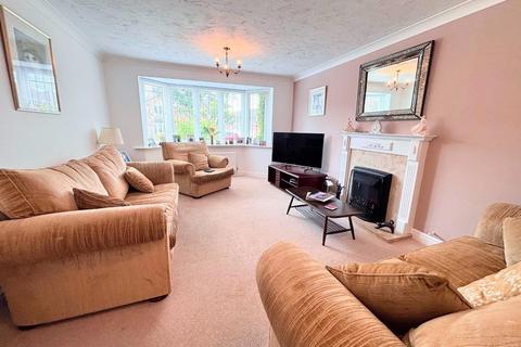 5 bedroom detached house for sale, Lexden Close, Wootton Fields, Northampton NN4