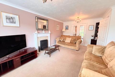 5 bedroom detached house for sale, Lexden Close, Wootton Fields, Northampton NN4