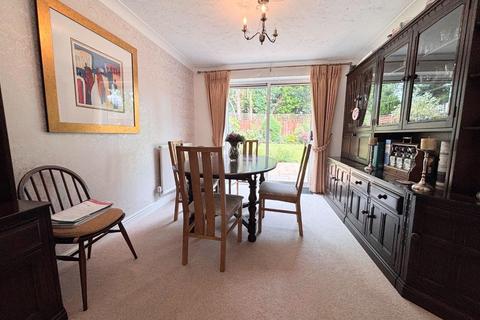 5 bedroom detached house for sale, Lexden Close, Wootton Fields, Northampton NN4