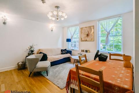 2 bedroom flat to rent, London Road, Isleworth TW7