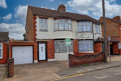 3 bedroom semi-detached house for sale, Lonsdale Avenue, Romford RM7