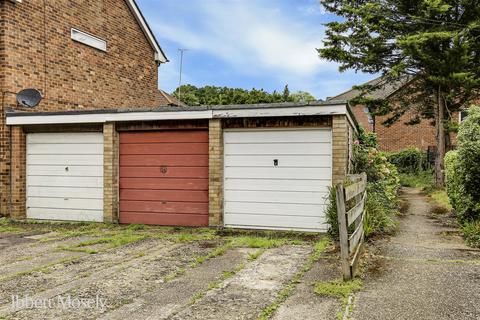 undefined, Market Way, Westerham TN16