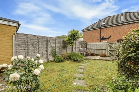 3 bedroom terraced house for sale, Market Way, Westerham TN16