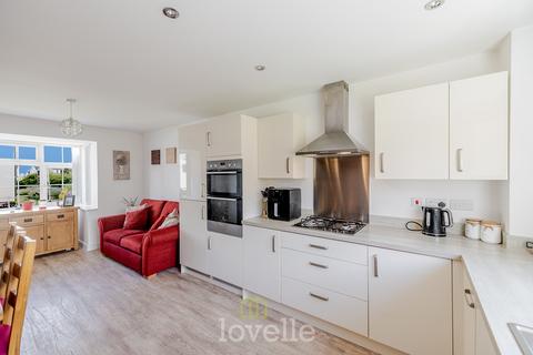10 Alder Avenue, Humberston, Grimsby, DN36 4ZE