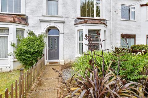 1 bedroom ground floor flat for sale, Wilton Park Road, Shanklin, Isle of Wight