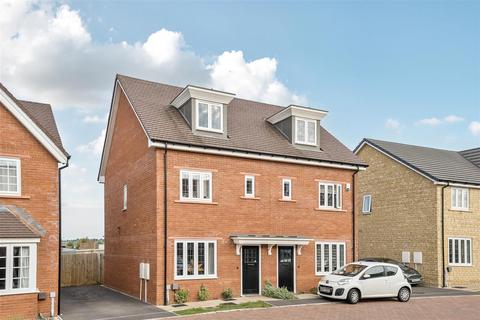 3 bedroom semi-detached house for sale, Bay Gardens, Melksham
