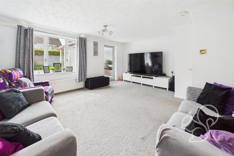 3 bedroom detached house for sale, Woodside Close, Bury St. Edmunds IP33