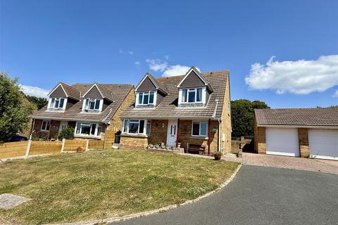 3 bedroom detached house for sale, The Nurseries, Freshwater