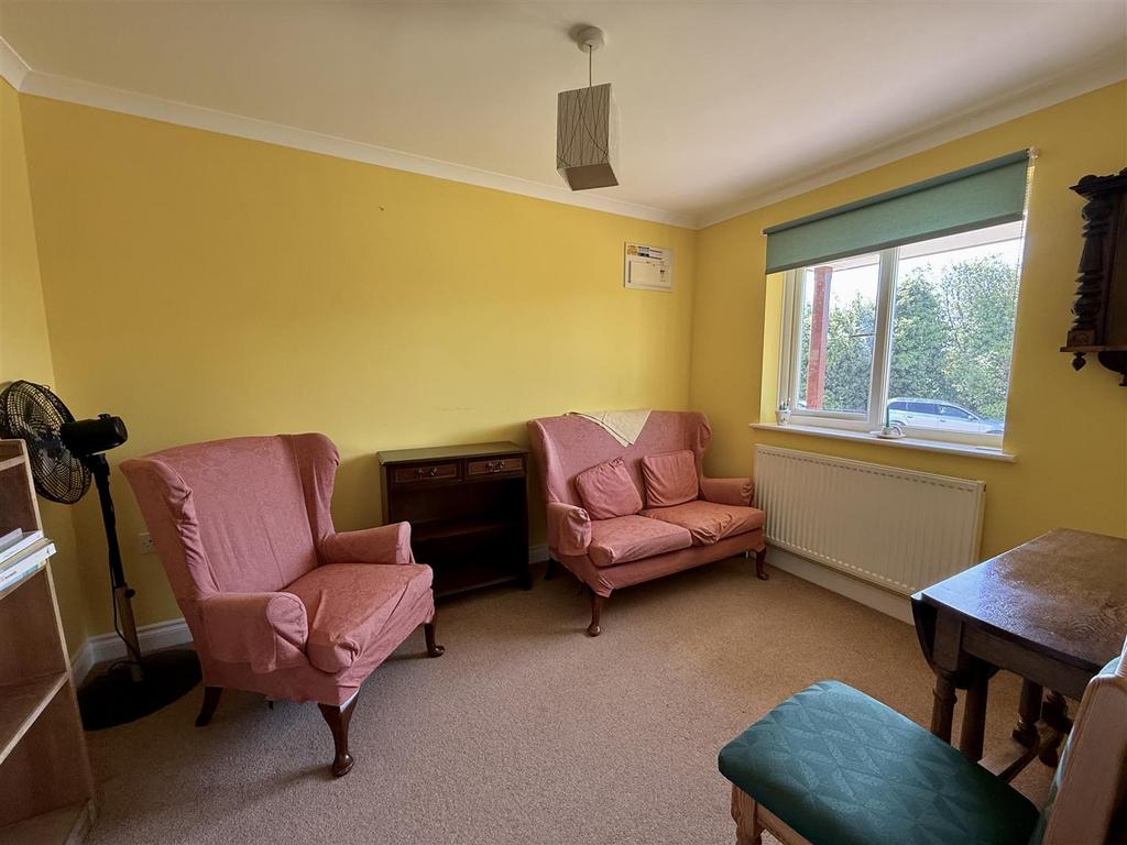 Study/Bedroom Four:
