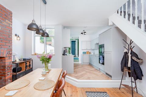 54 Dunkerry Road, Bristol, BS3 4LA