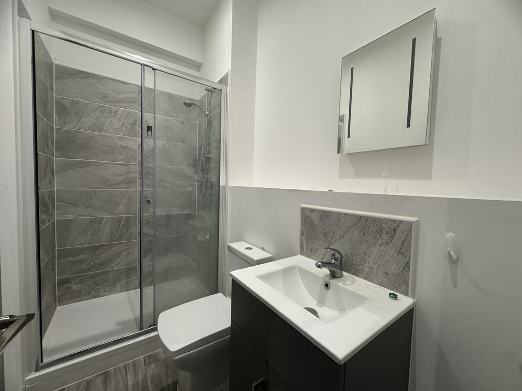 Shower/WC
