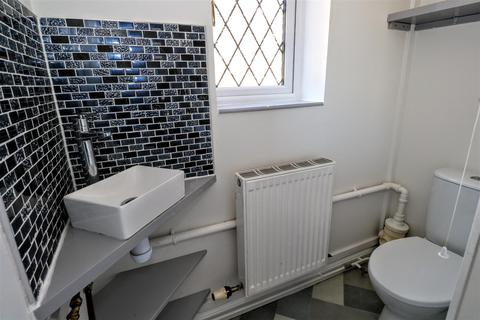 2 bedroom terraced house to rent, The Smithy | Cirencester GL7