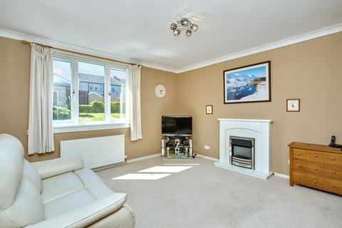 43 Eskvale Drive, Penicuik, EH26 8JQ