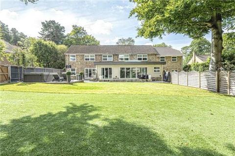 5 bedroom detached house for sale, Golf Drive, Surrey GU15