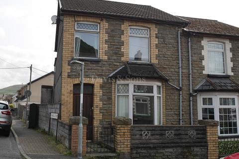3 bedroom end of terrace house for sale, Park Street, Cwmcarn, Newport. NP11