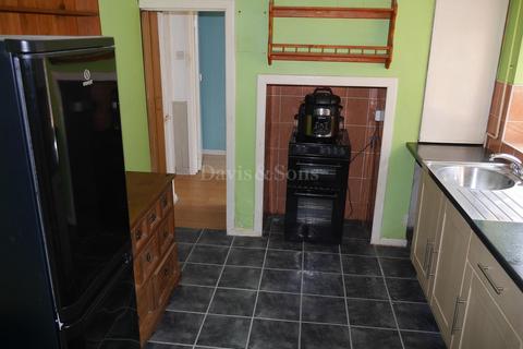3 bedroom end of terrace house for sale, Park Street, Cwmcarn, Newport. NP11