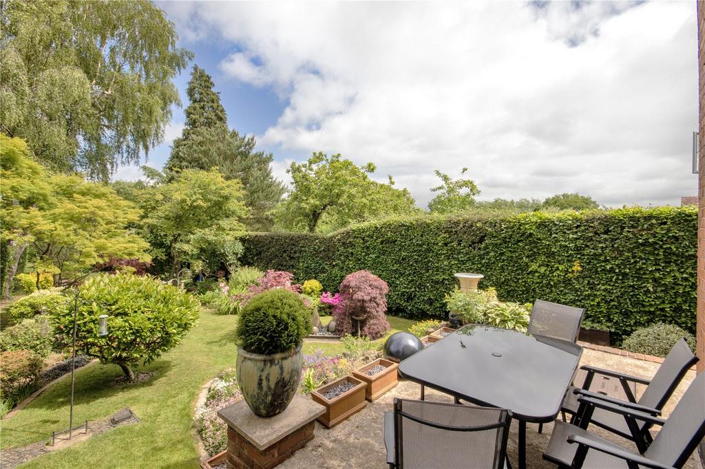 Terrace & Gardens