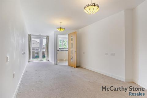 1 bedroom apartment for sale, Churchfield Road, Walton-On-Thames