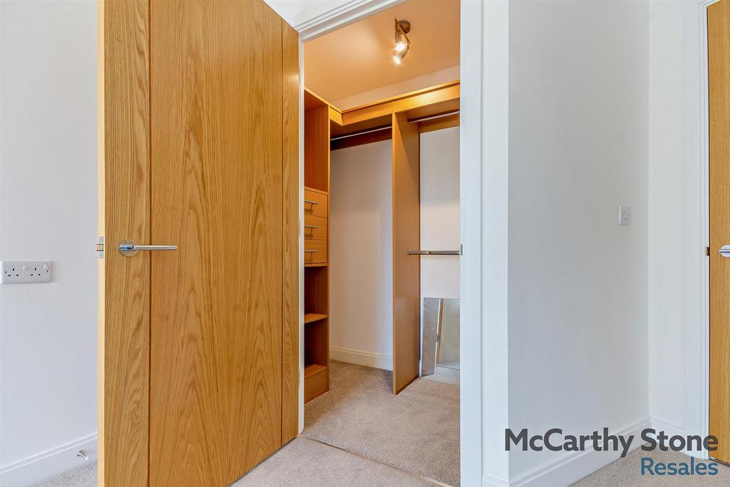 8649322-interior10-800.jpg