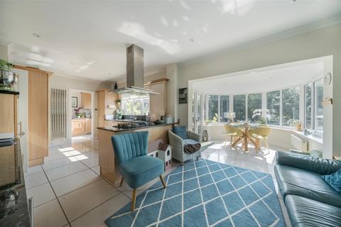 undefined, Emperor Close, Berkhamsted