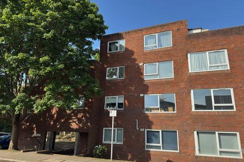 1 bedroom flat for sale, Victoria Villas, Richmond TW9