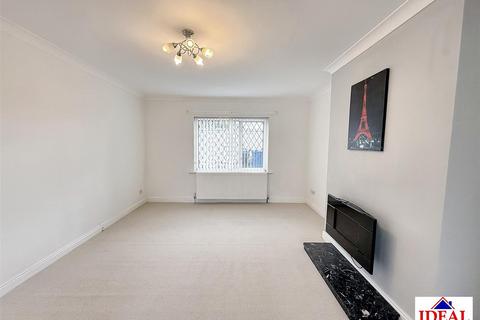 24 Hawthorne Crescent, Skellow, Doncaster, DN6 8HU