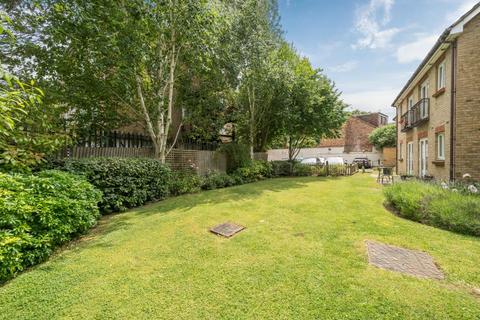 1 bedroom retirement property for sale, Pegasus Court, Kenton, HA3 0XT