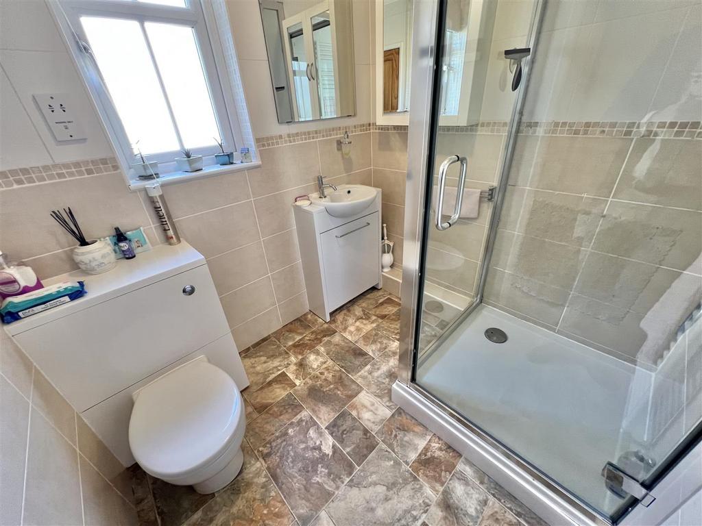 Bathroom gf