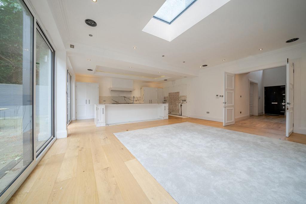 Reception/Kitchen
