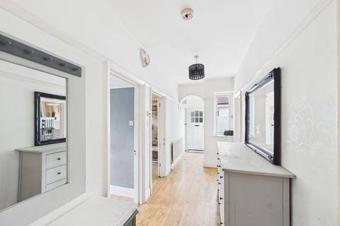 6 Rectory Gardens, Beckenham, BR3 1HN