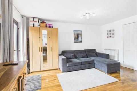 11 Blaisdon Close, Abbeymead, Gloucester, GL4 4SB