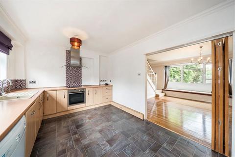 2 bedroom maisonette for sale, Fairby Road, London SE12