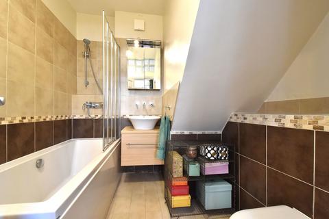 30 Farren Road, London, SE23 2EA